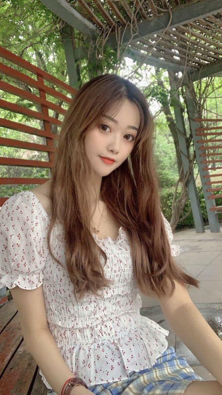 出差朋友推荐的妹子